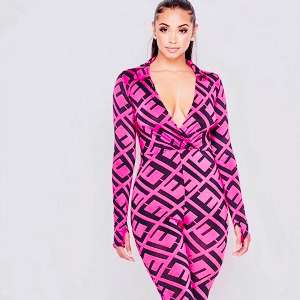 This gorgeous Jumpsuit is very stylish, and very comfortable.